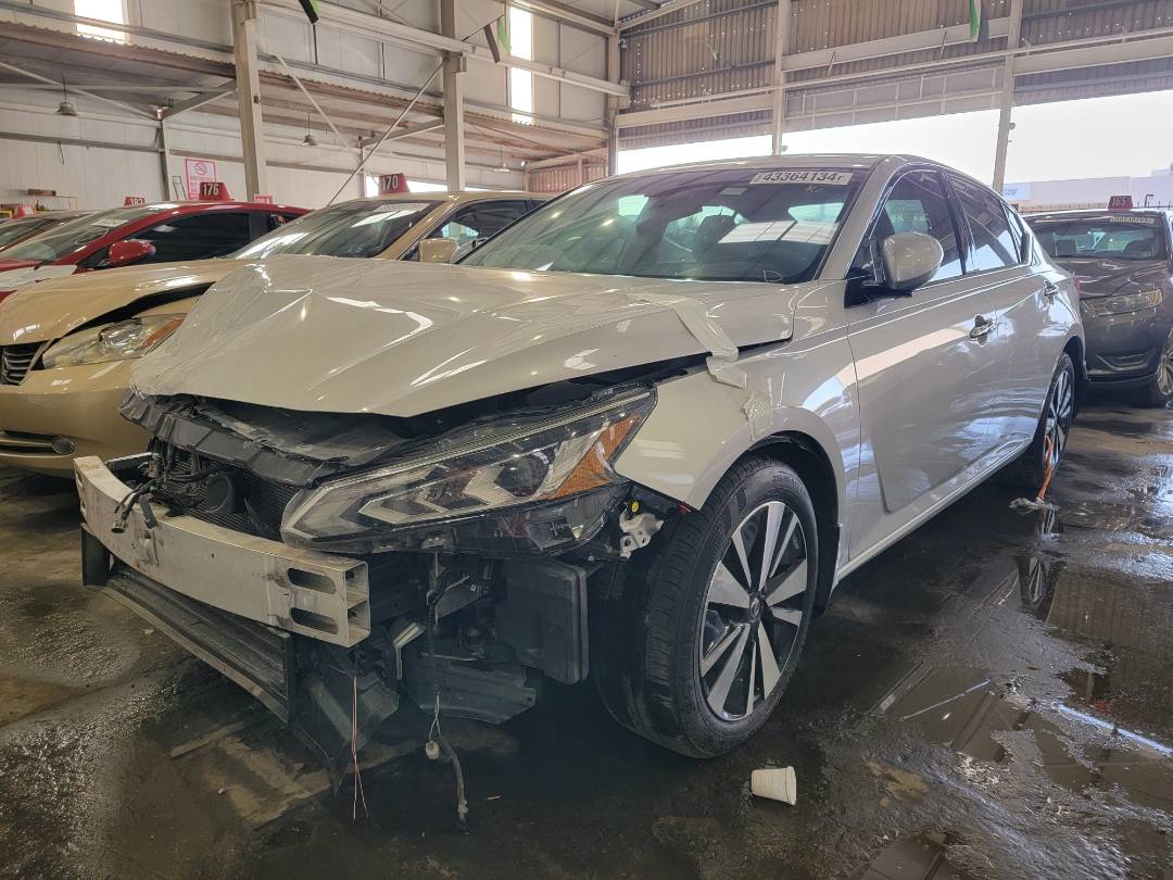 2019 NISSAN ALTIMA — 99405 Miles — Lot 43364134 - Marhaba Auctions Used Cars - Image 9