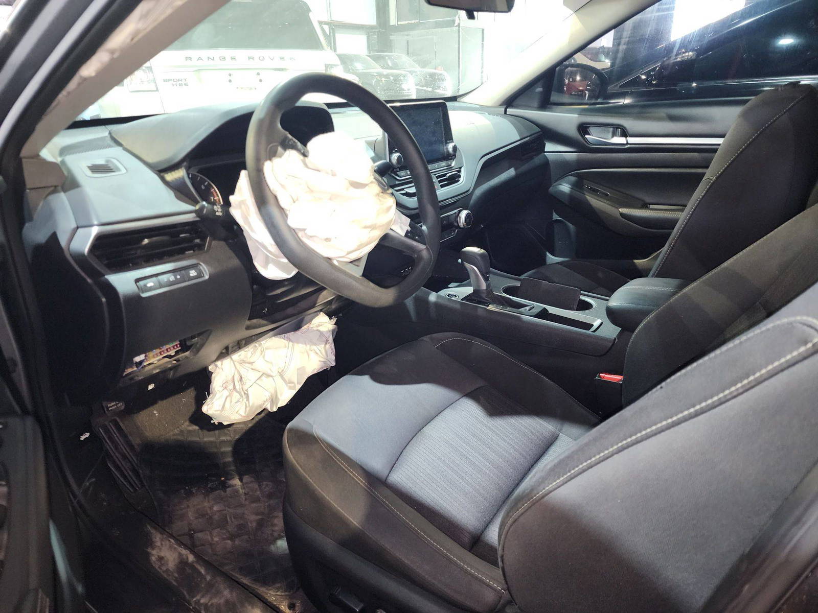 NISSAN ALTIMA 2022 - Marhaba Auction Used Cars - Image 9