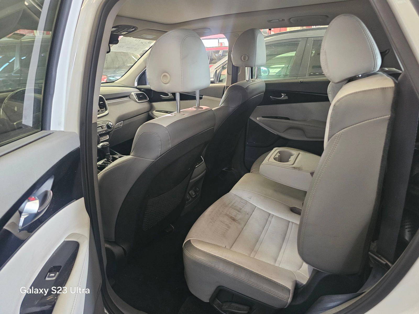 2019 KIA SORENTO — 80785 Miles — Lot 65718025 — Souq - Marhaba Auctions Used Cars - Image 9