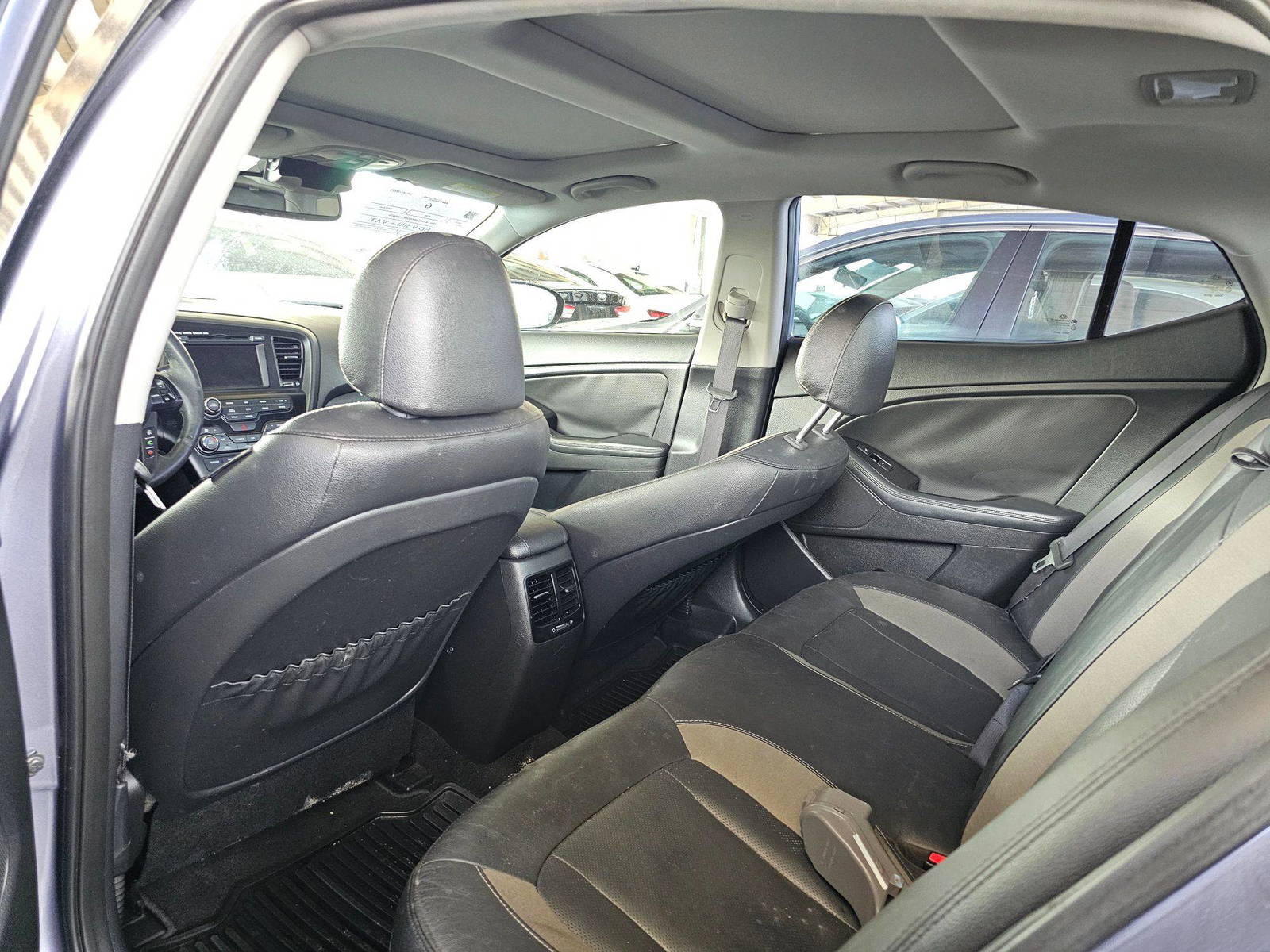 2012 KIA OPTIMA — 146624 Miles — Lot 5009471 — Souq - Marhaba Auctions Used Cars - Image 6