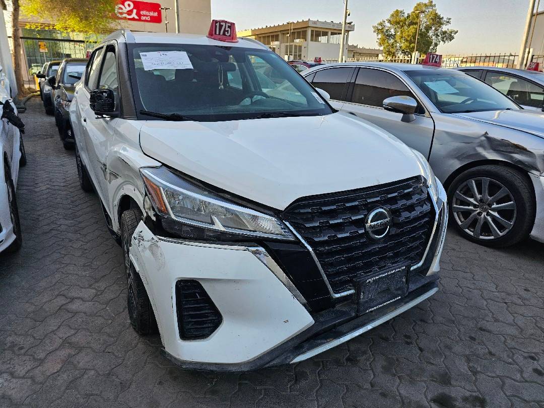 NISSAN KICKS