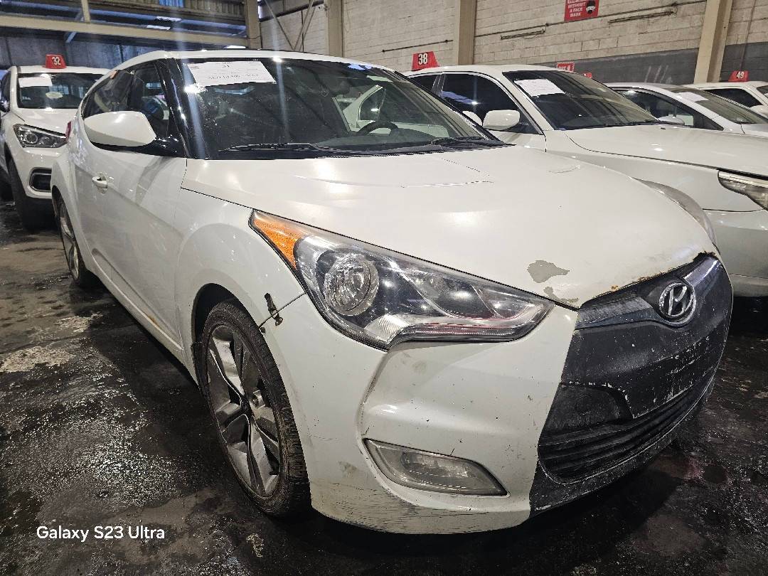 HYUNDAI VELOSTER
