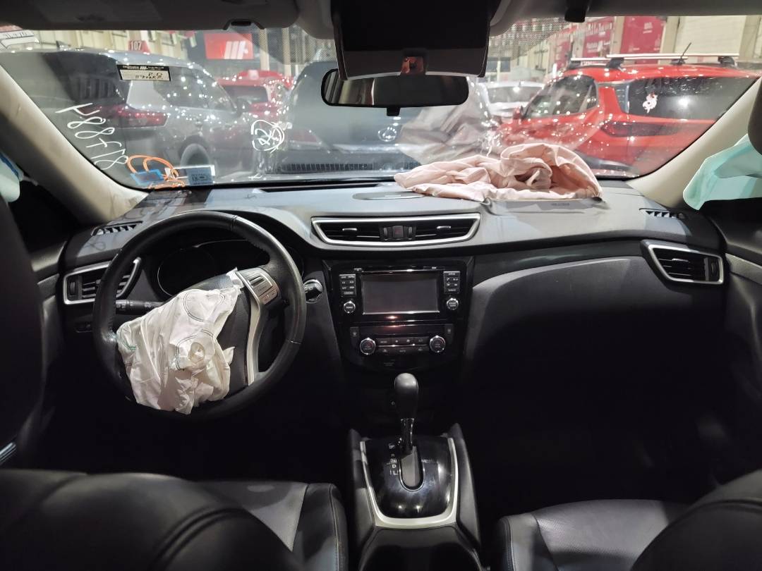 2015 NISSAN ROGUE — 87488 Miles — Lot 817884 — Main - Marhaba Auctions Used Cars - Image 8