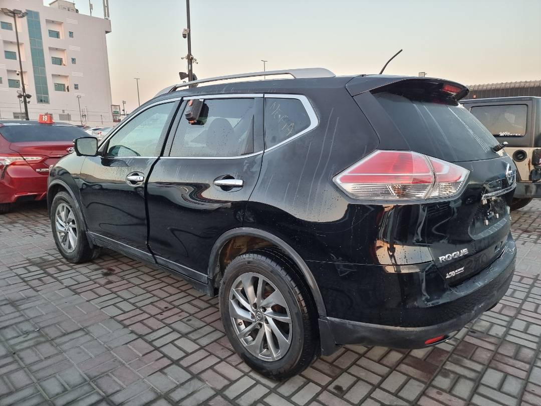 2015 NISSAN ROGUE — 229948 KM — Lot 215487 — Ind. 12 - Marhaba Auctions Used Cars - Image 5