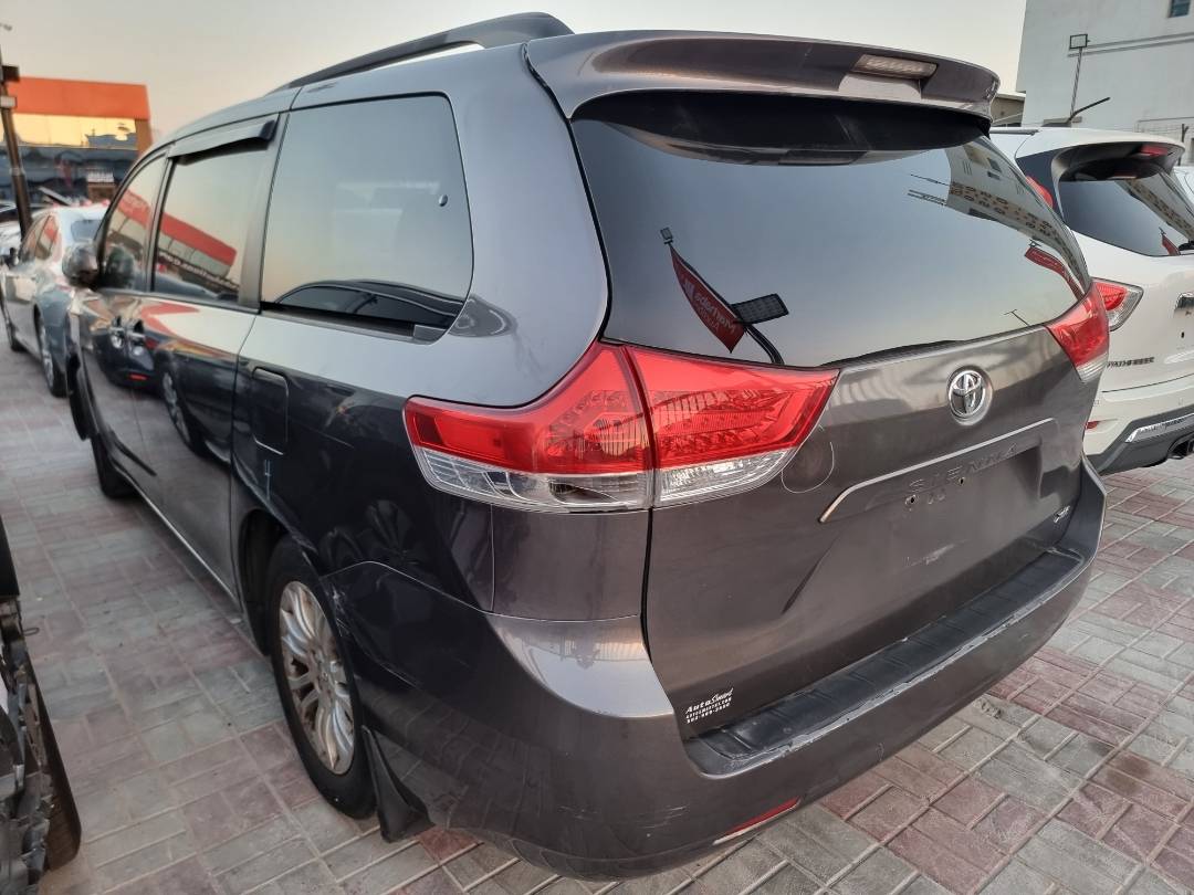 2013 TOYOTA SIENNA — 207544 Miles — Lot 495966 — Ind. 12 - Marhaba Auctions Used Cars - Image 4
