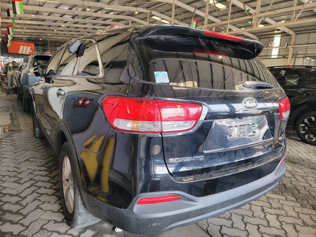 2018 KIA SORENTO — 130906 Miles — Lot 79177094 — Main - Marhaba Auctions Used Cars - Image 5