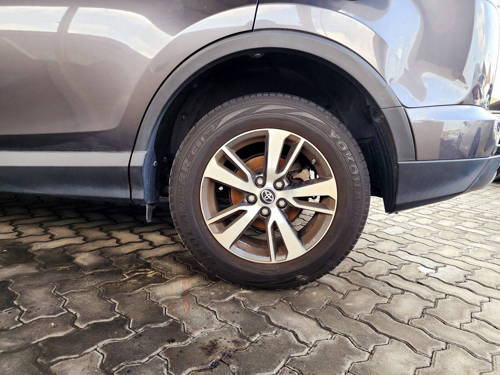 2018 TOYOTA RAV4 — 36094 Miles — Lot REV2JJ731848 — Souq - Marhaba Auctions Used Cars - Image 11
