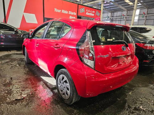 TOYOTA PRIUS C