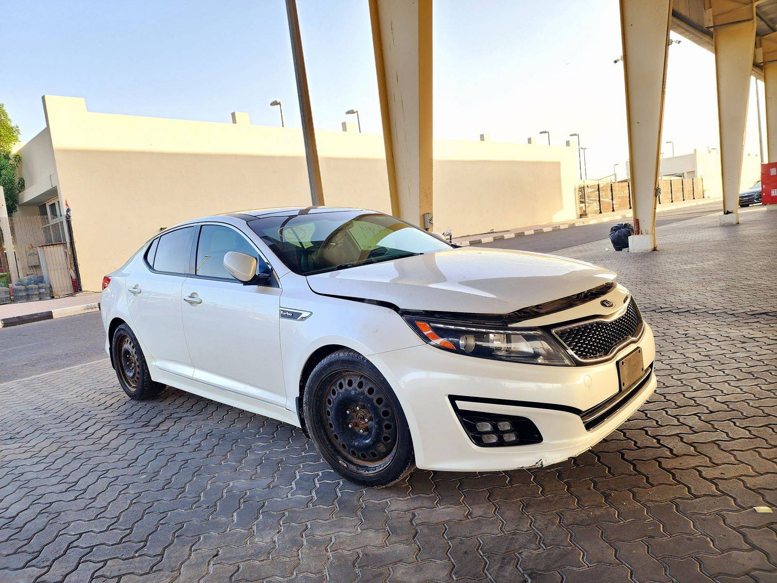 2014 KIA OPTIMA — 289047 KM — Lot 76877334 — Souq - Marhaba Auctions Used Cars - Image 4