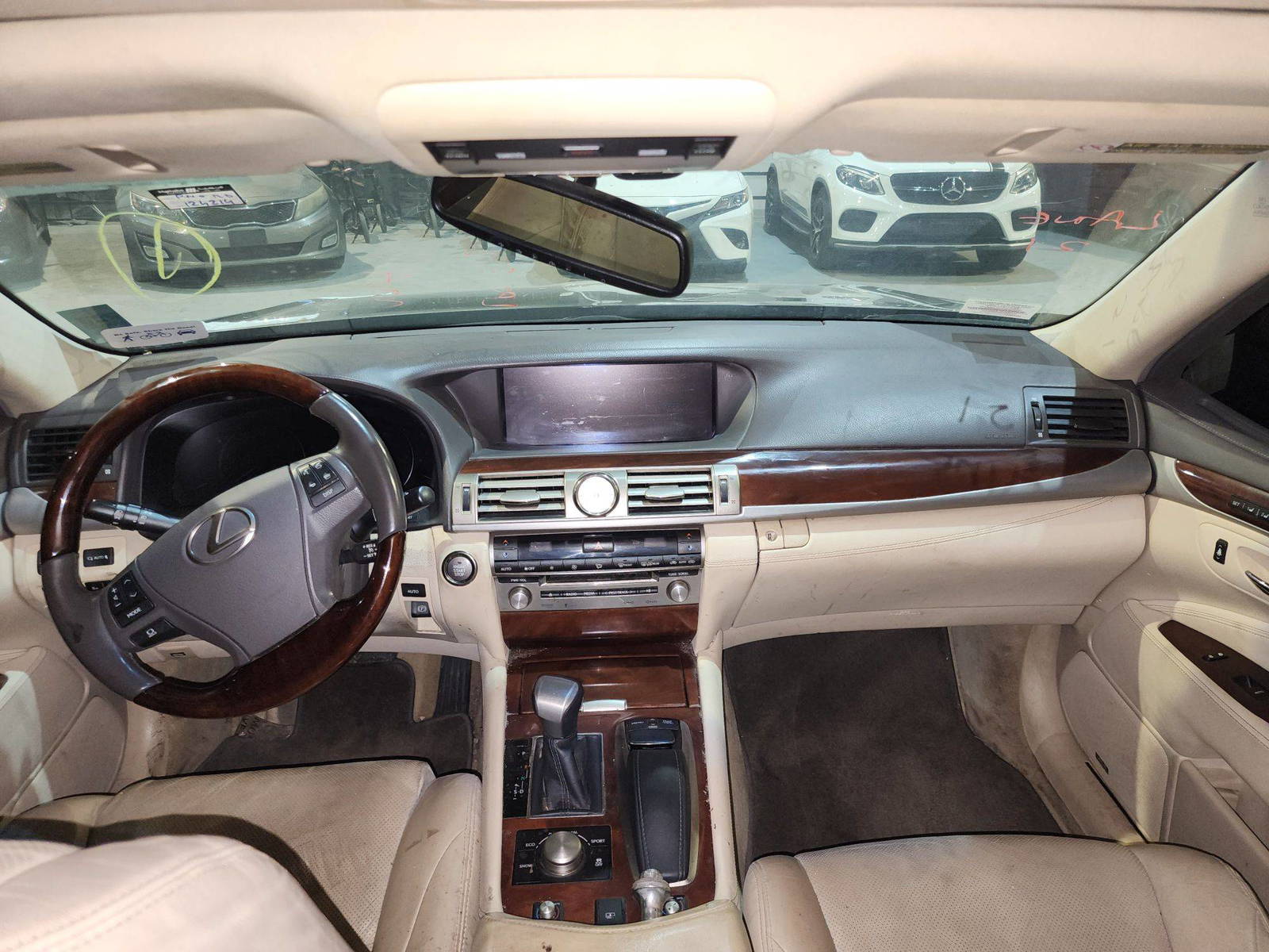 2014 LEXUS LS 460 — 124214 Miles — Lot 44198985 — Al Quoz - Marhaba Auctions Used Cars - Image 8