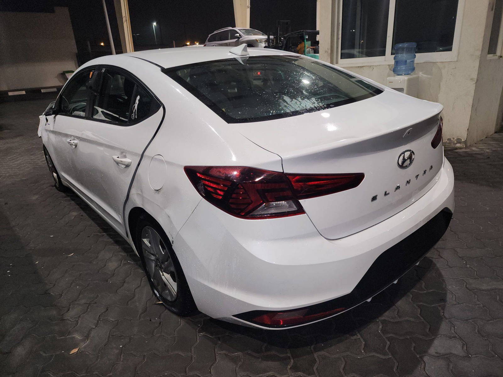 2020 HYUNDAI ELANTRA — 97790 Miles — Lot 76388173 - Marhaba Auctions Used Cars - Image 3