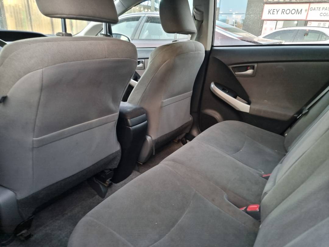2014 TOYOTA PRIUS — 137774 Miles — Lot 757883 — Ind. 12 - Marhaba Auctions Used Cars - Image 6