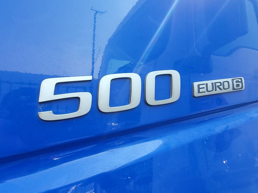 2015 VOLVO FH-Series — 927112 KM — Lot FB729977 — Main - Marhaba Auctions Used Cars - Image 8