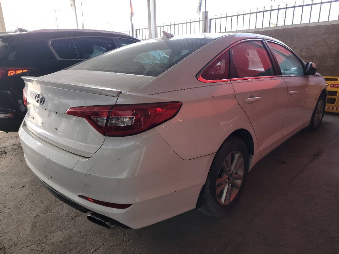 2015 HYUNDAI SONATA — 164971 Miles — Lot 36332346 - Marhaba Auctions Used Cars - Image 4