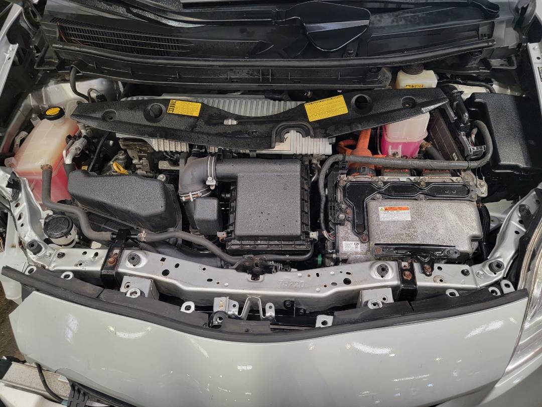 2012 TOYOTA PRIUS — 172370 Miles — Lot 41487084 — Main - Marhaba Auctions Used Cars - Image 9