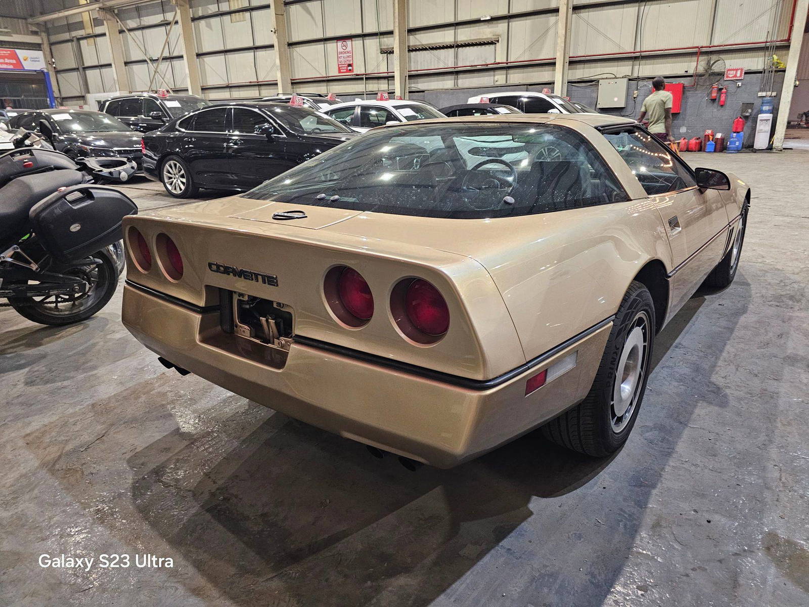 1985 CHEVROLET CORVETTE — 893693 KM — Lot 5136820 — Main - Marhaba Auctions Used Cars - Image 5