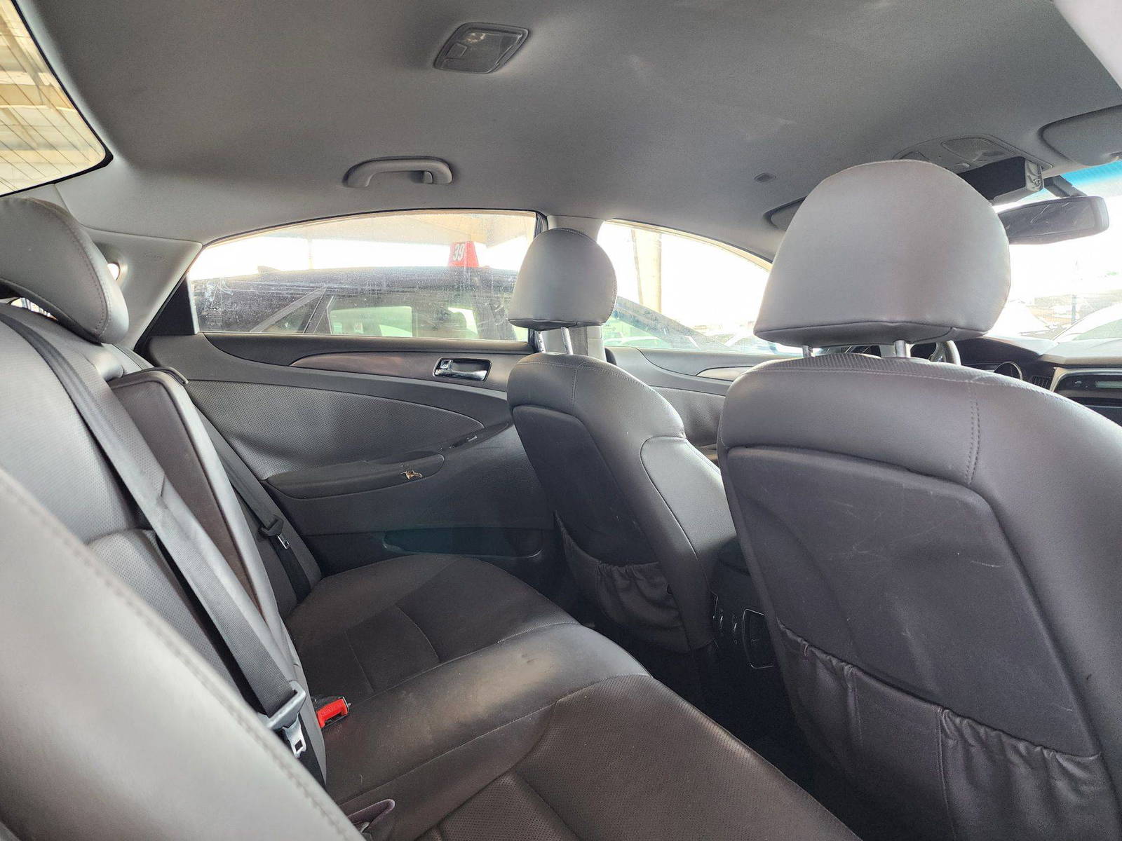 2012 HYUNDAI SONATA — 188873 Miles — Lot 125487 — Souq - Marhaba Auctions Used Cars - Image 6
