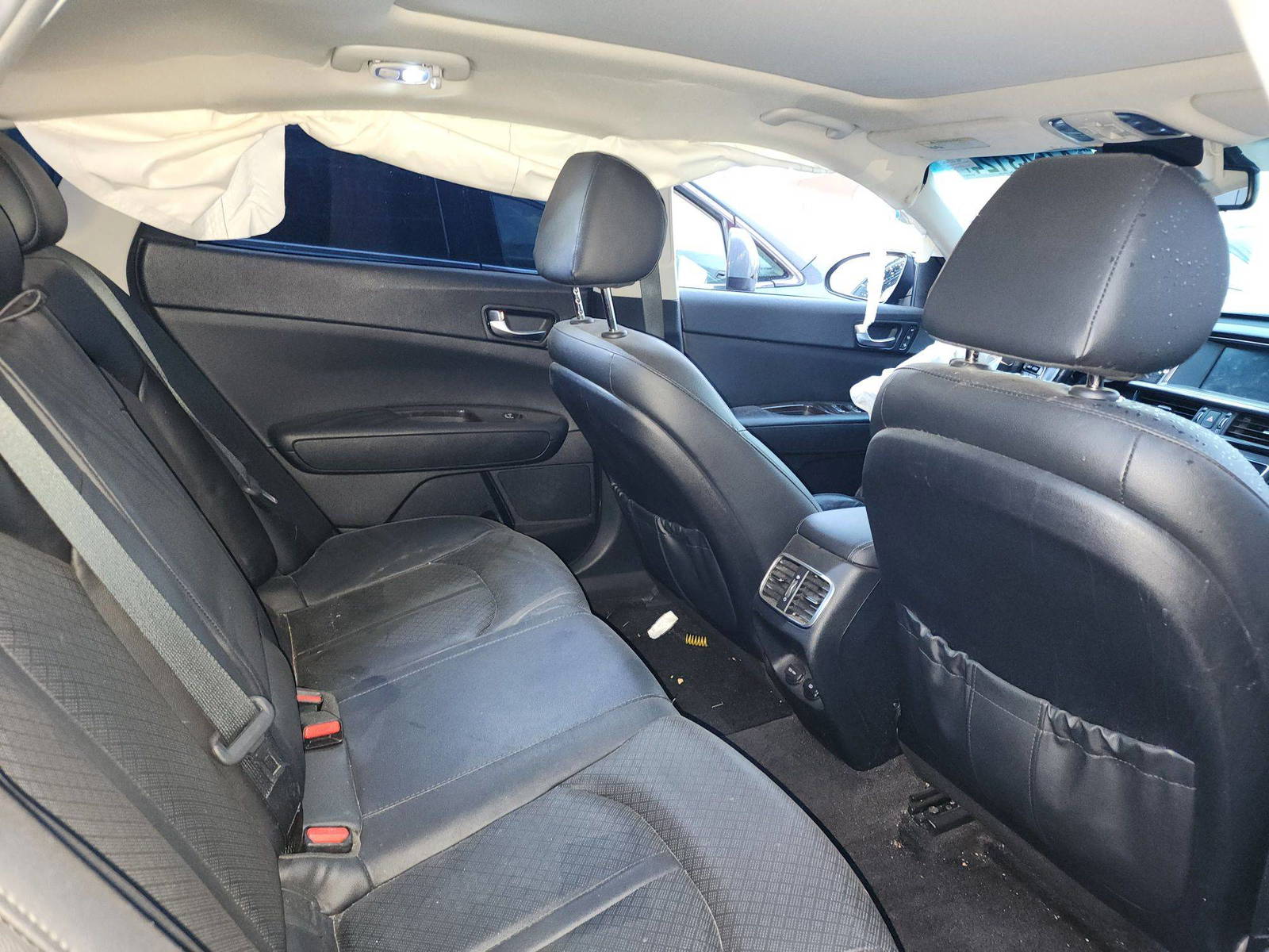 2018 KIA OPTIMA — 60025 Miles — Lot 47643124 — Main - Marhaba Auctions Used Cars - Image 4