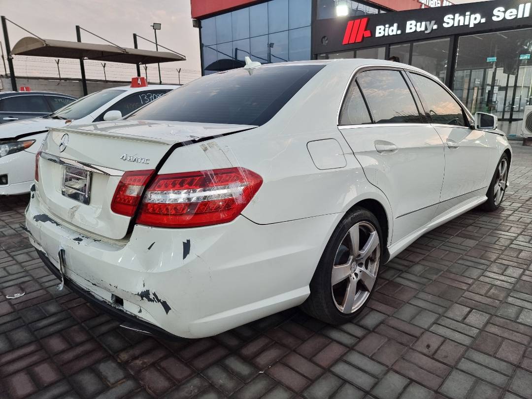 2011 MERCEDES BENZ E 350 — 209783 Miles — Lot 2154798 — Main - Marhaba Auctions Used Cars - Image 5