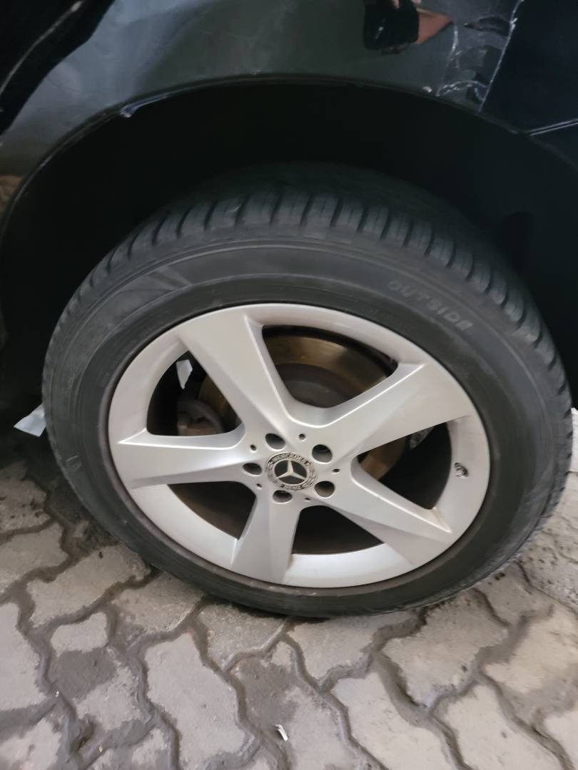 2018 MERCEDES BENZ GLE 350 — 69602 Miles — Lot JB057868 — Main - Marhaba Auctions Used Cars - Image 9