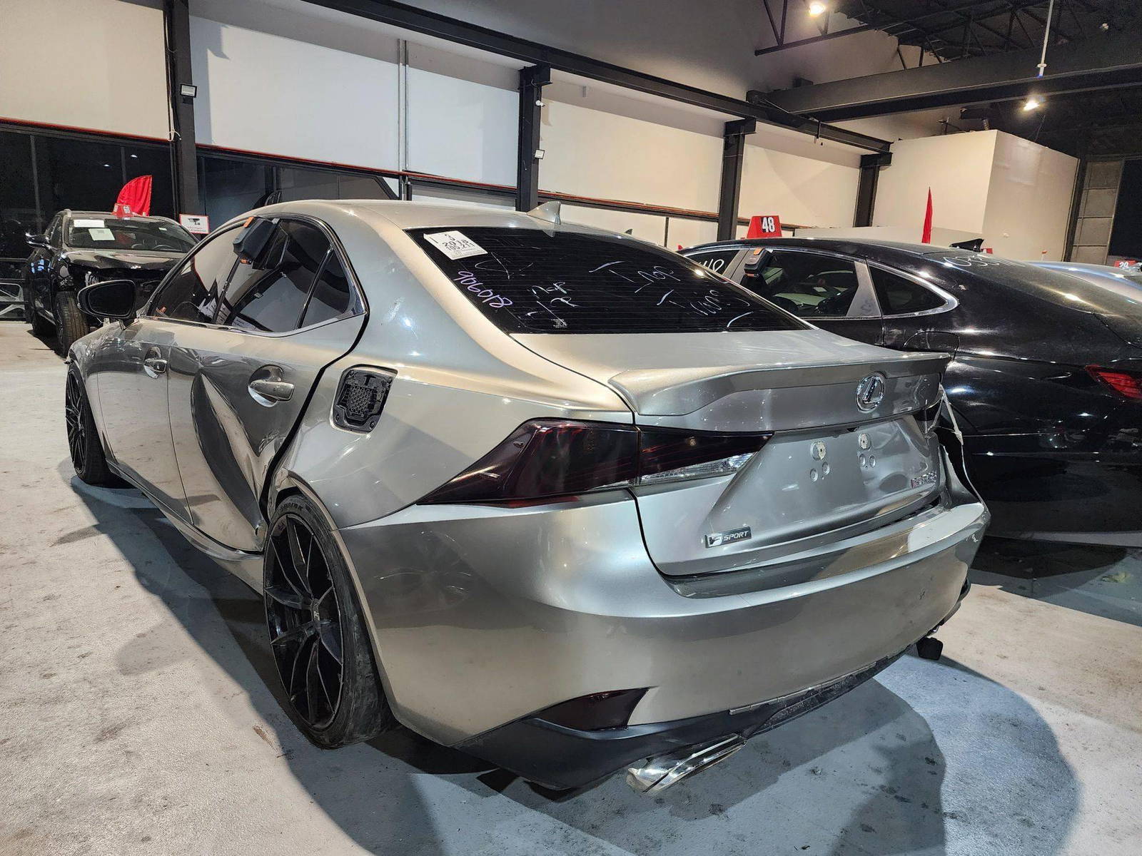 2018 LEXUS IS 300 — 105211 Miles — Lot 62813 — Souq - Marhaba Auctions Used Cars - Image 4