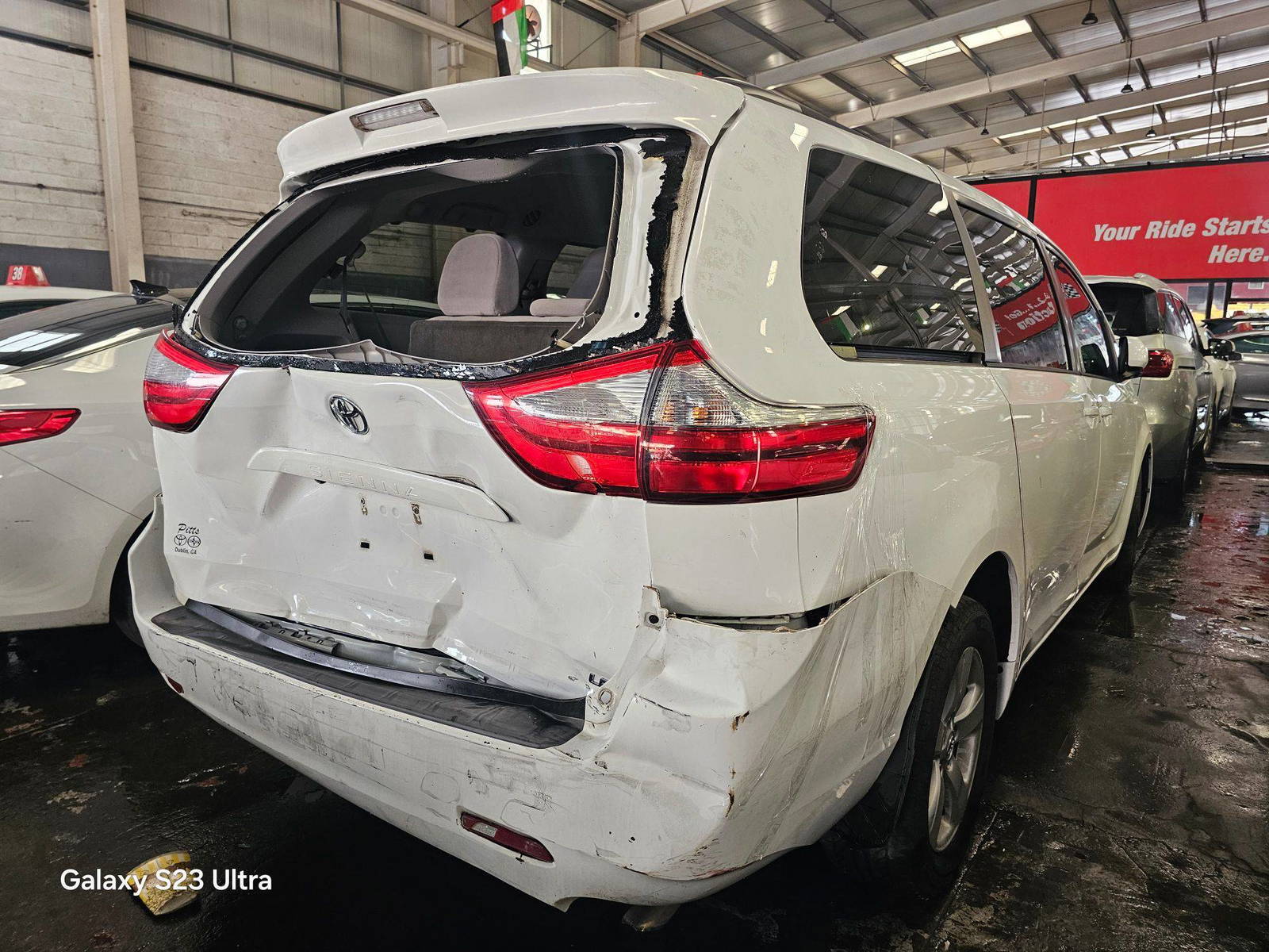2015 TOYOTA SIENNA — 249403 Miles — Lot 43425270 — Main - Marhaba Auctions Used Cars - Image 6
