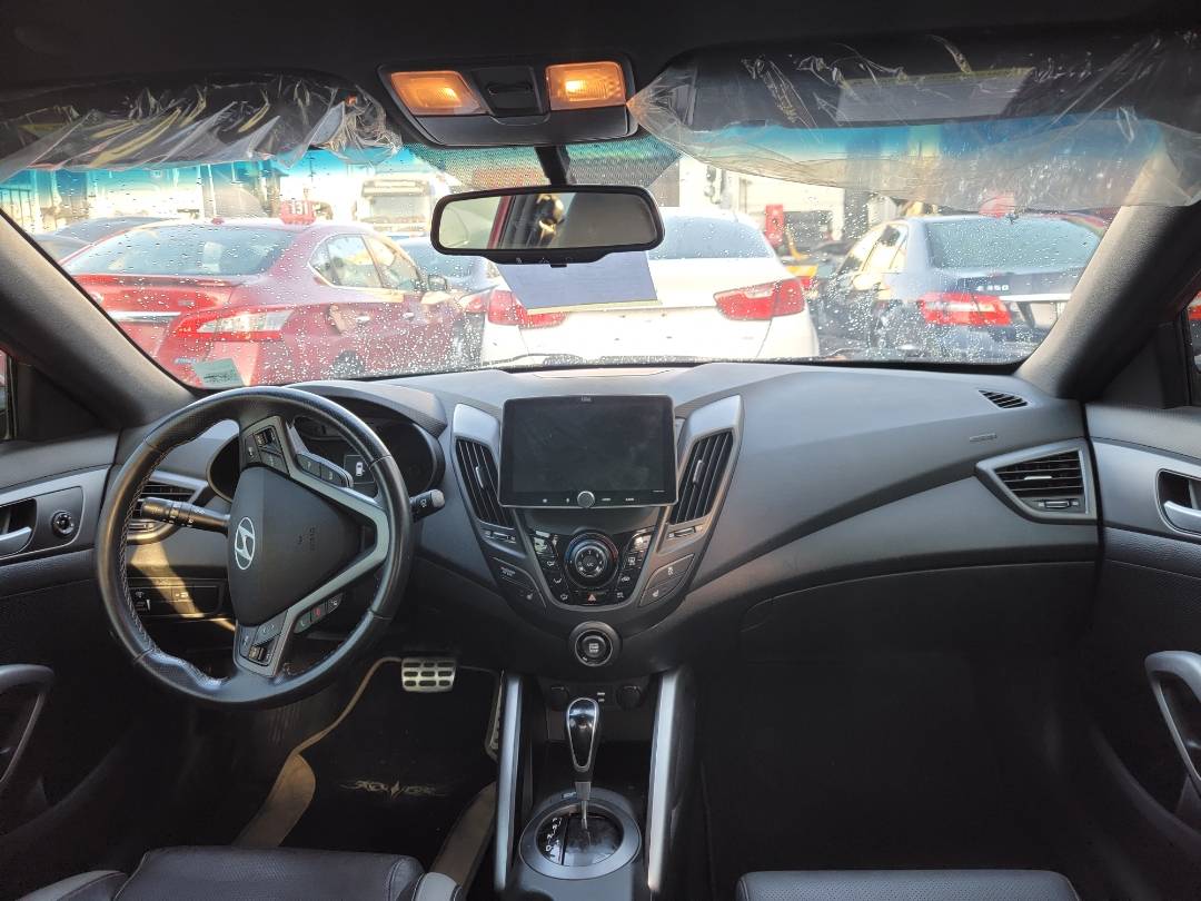 2016 HYUNDAI VELOSTER — 82568 Miles — Lot U300700 — Main - Marhaba Auctions Used Cars - Image 7