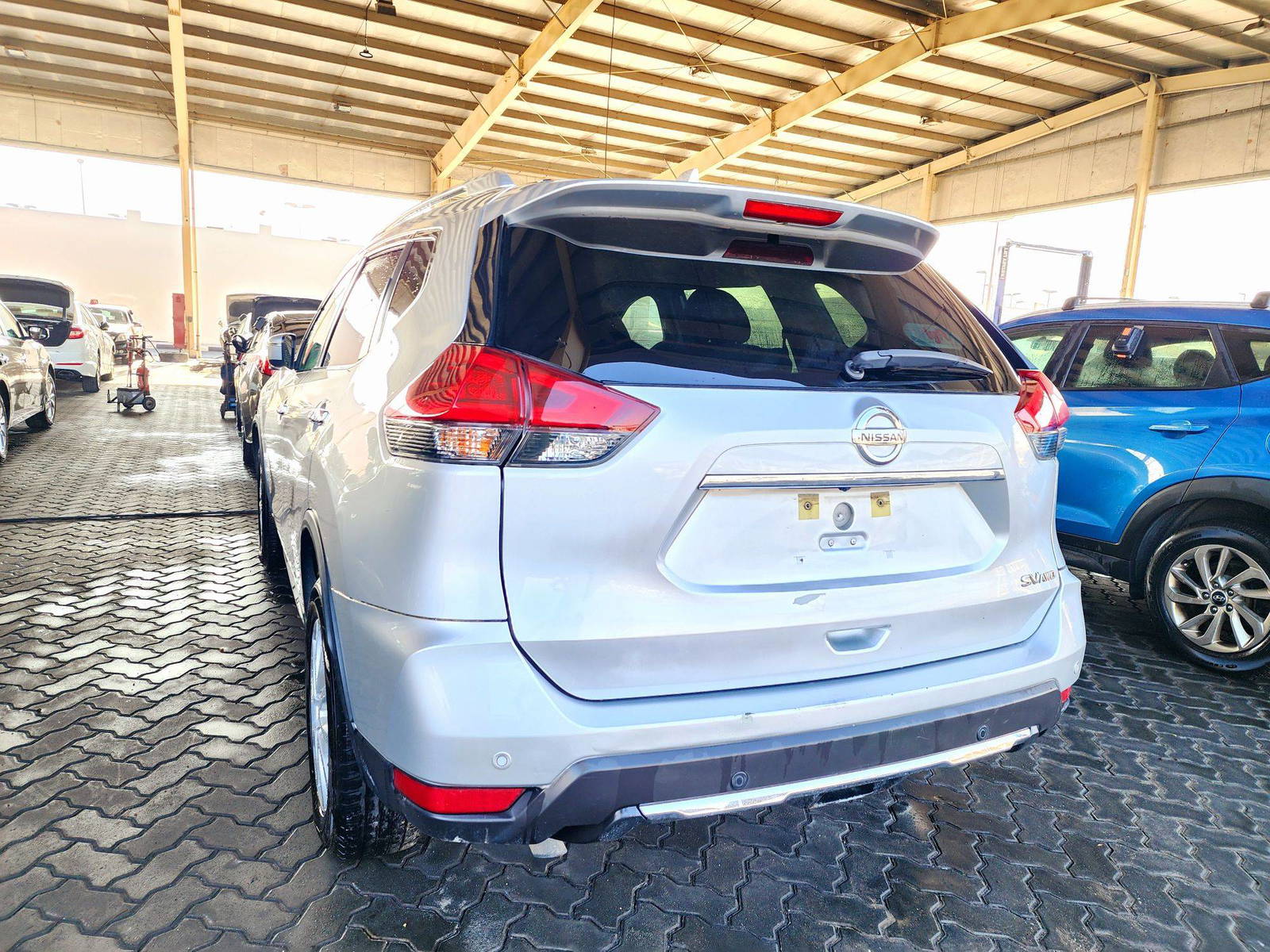 2020 NISSAN ROGUE — 186528 Miles — Lot 68143884 — Souq - Marhaba Auctions Used Cars - Image 3