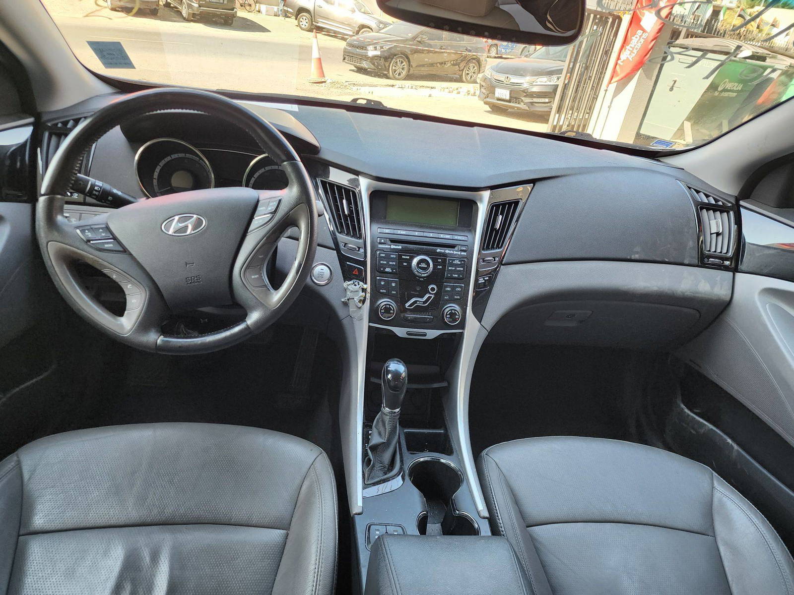 2011 HYUNDAI SONATA — 192110 Miles — Lot 75436784 — Al Quoz - Marhaba Auctions Used Cars - Image 8