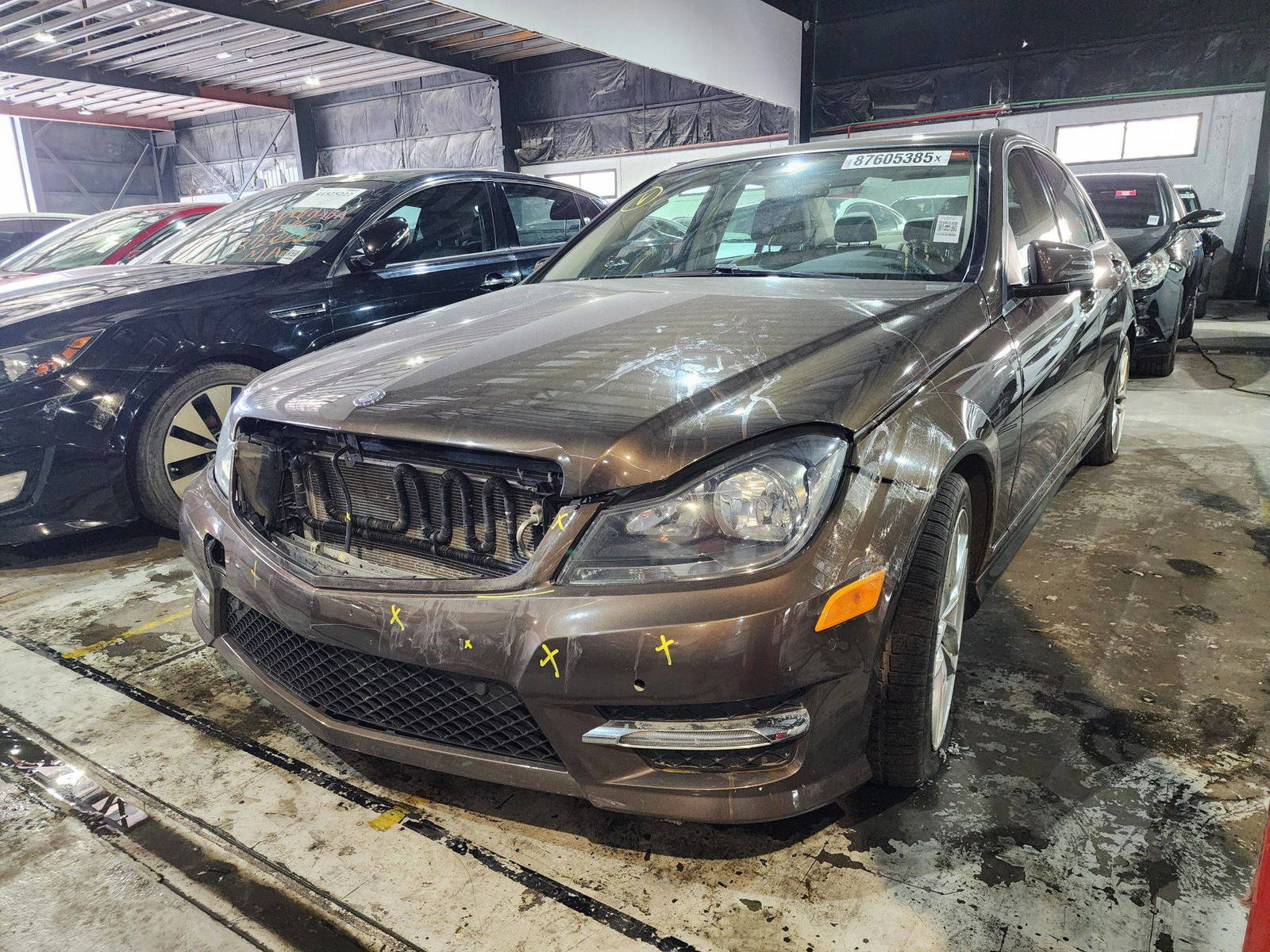2013 MERCEDES BENZ C300 — 165903 KM — Lot 87605385 — Al Quoz - Marhaba Auctions Used Cars - Image 5