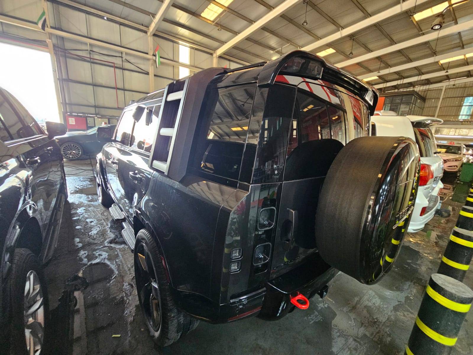 2022 LAND ROVER DEFENDER 110 P400 S — 44732 KM — Lot 2092966 — Main - Marhaba Auctions Used Cars - Image 6