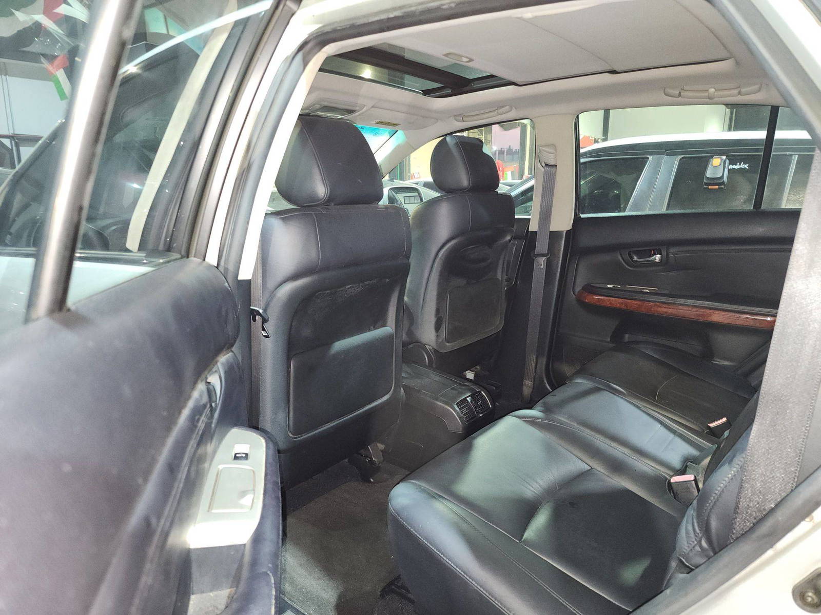 2005 LEXUS RX 330 — 74854 Miles — Lot 093894 — Main - Marhaba Auctions Used Cars - Image 7