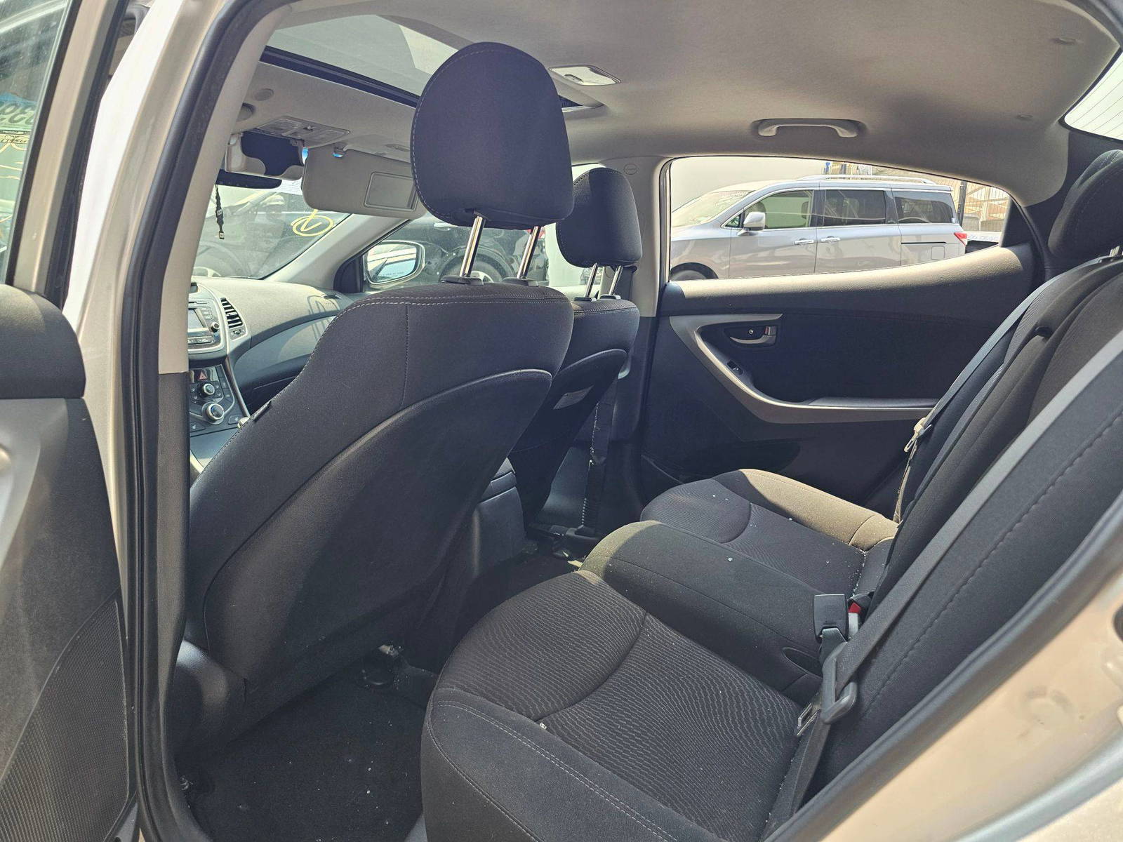 2016 HYUNDAI ELANTRA — 139545 Miles — Lot AE0GH729835 — Souq - Marhaba Auctions Used Cars - Image 6