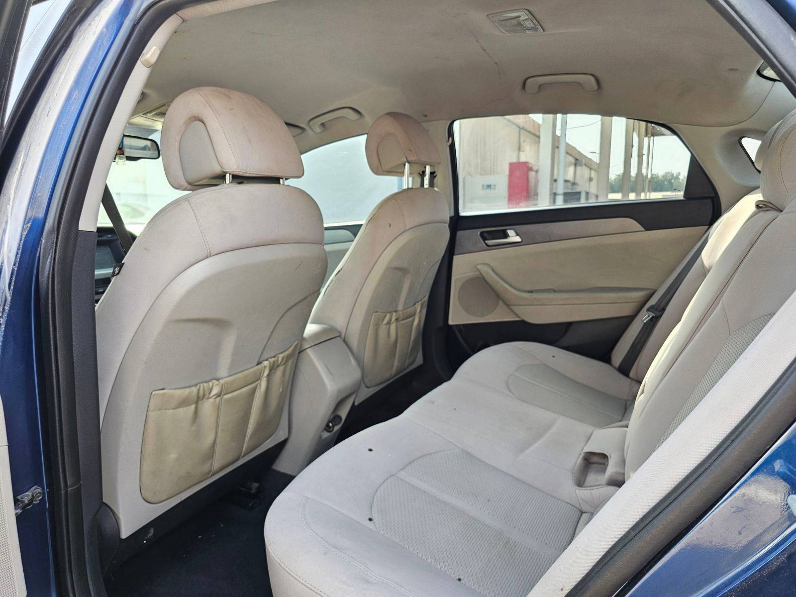 2016 HYUNDAI SONATA — 169353 Miles — Lot 2GH291432 — Souq - Marhaba Auctions Used Cars - Image 6