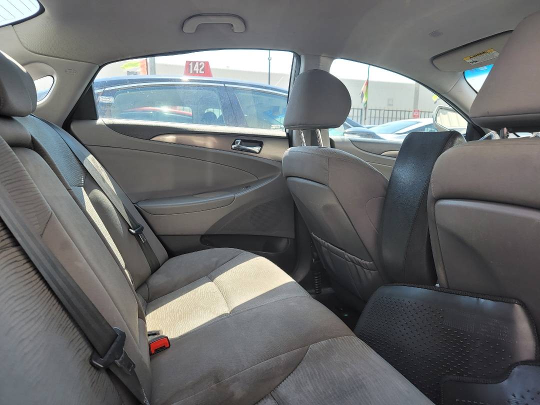 2011 HYUNDAI SONATA — 175599 Miles — Lot 39515074 - Marhaba Auctions Used Cars - Image 4