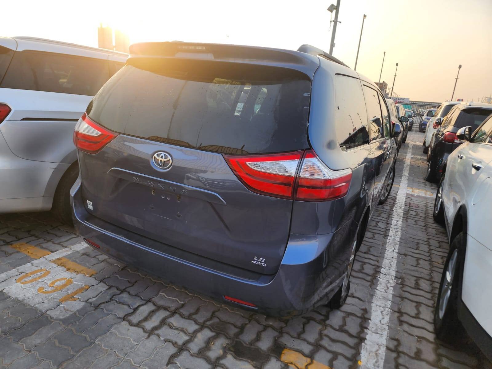 TOYOTA SIENNA 2015 - Marhaba Auction Used Cars - Image 11
