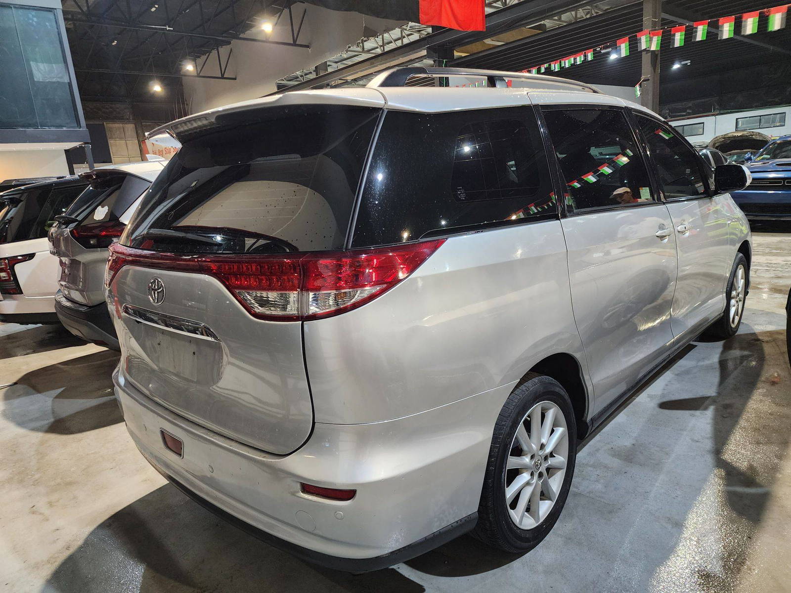 2018 TOYOTA PREVIA — 139429 KM — Lot 7153990 — Al Quoz - Marhaba Auctions Used Cars - Image 5