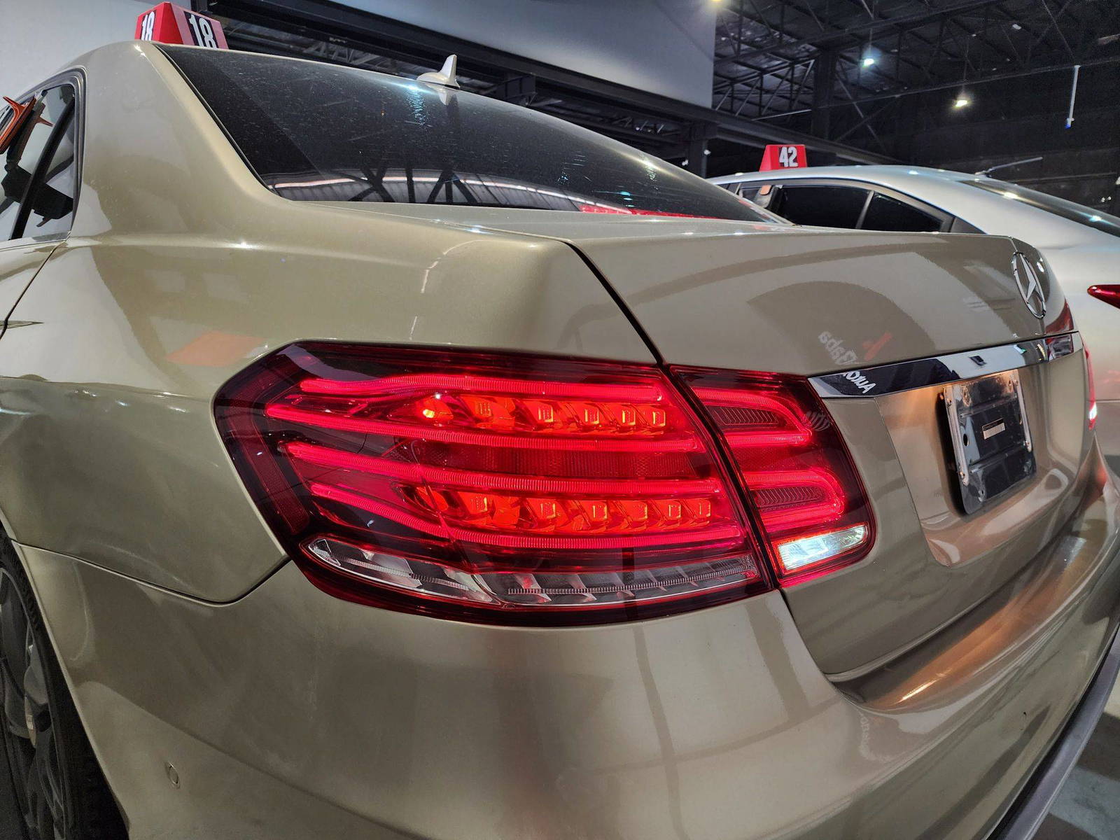 2010 MERCEDES BENZ E 350 — 136520 Miles — Lot 55431 — Main - Marhaba Auctions Used Cars - Image 21