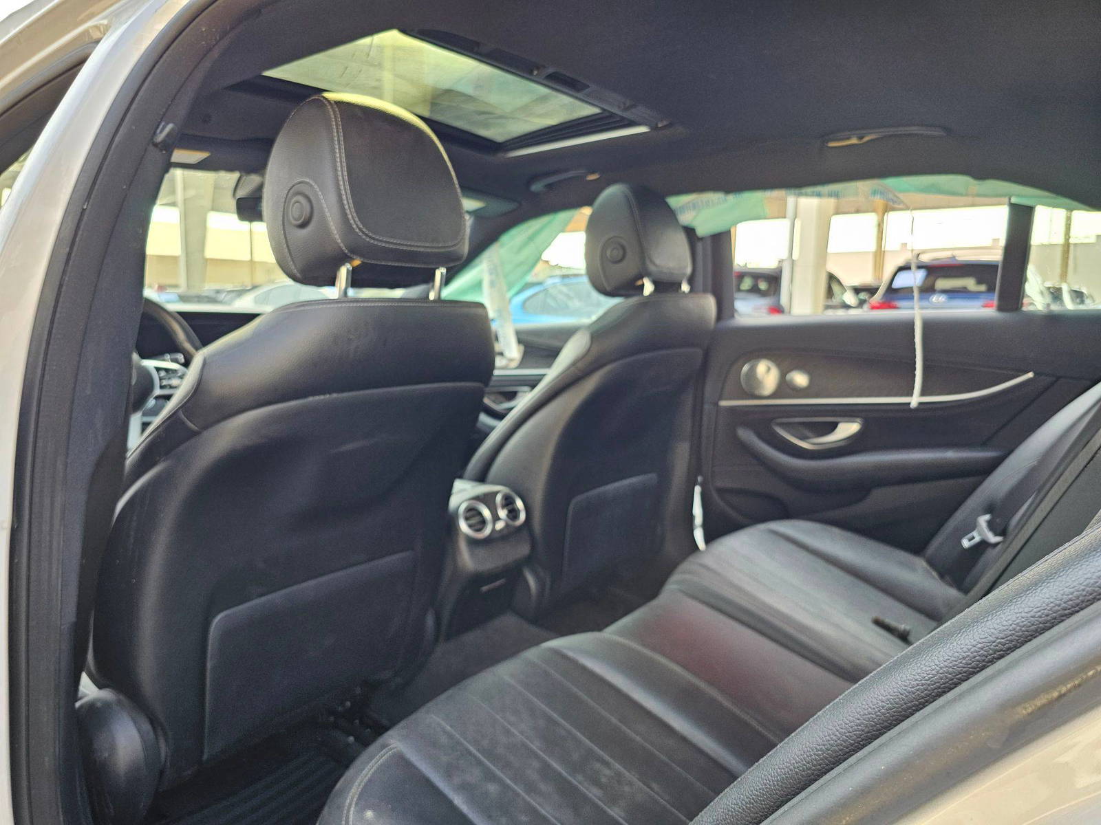 2019 MERCEDES BENZ E-300 — 71417 Miles — Lot 6KA635108 — Souq - Marhaba Auctions Used Cars - Image 6
