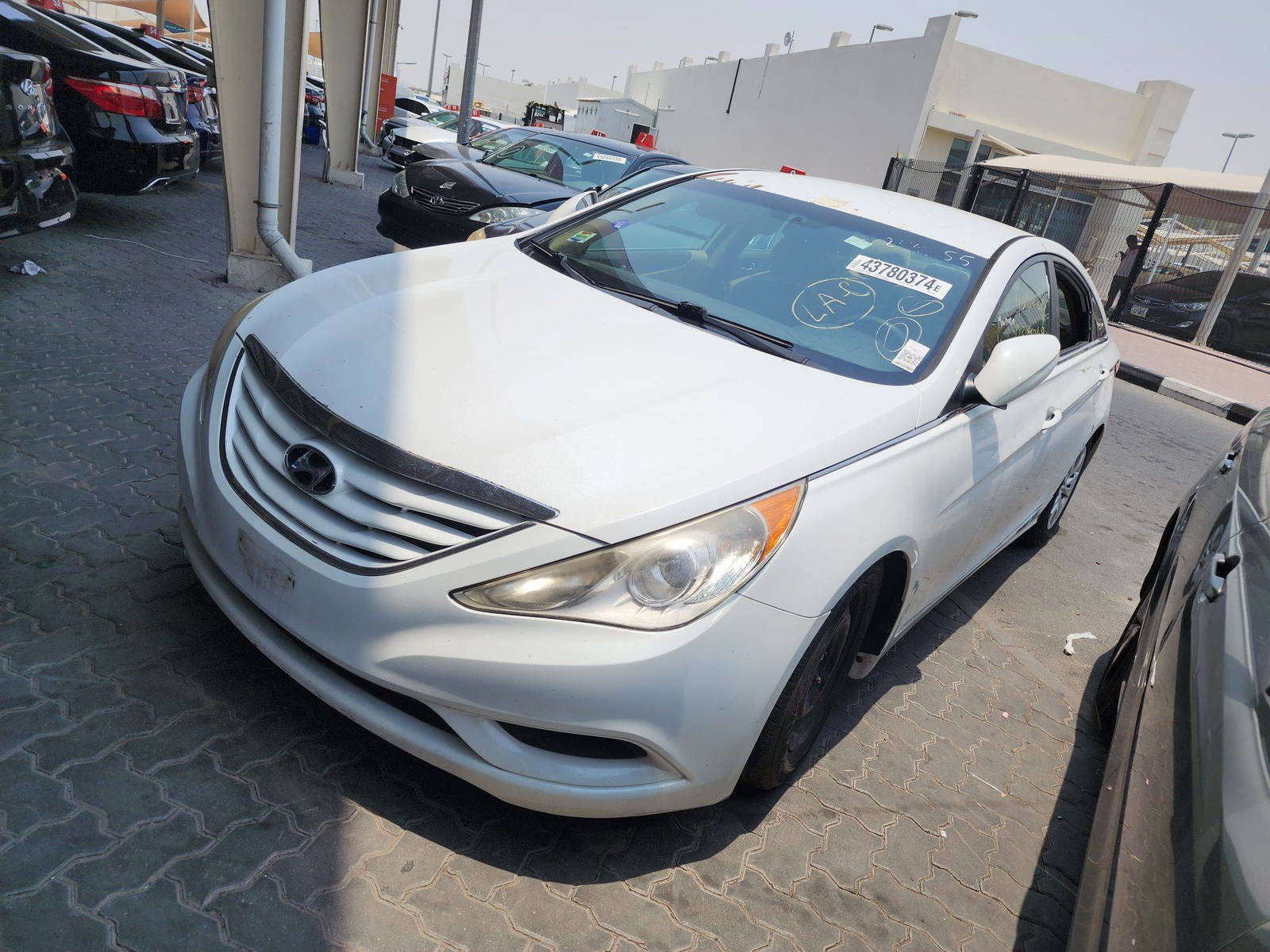 2011 HYUNDAI SONATA — 173897 Miles — Lot 44855 — Souq - Marhaba Auctions Used Cars - Image 4