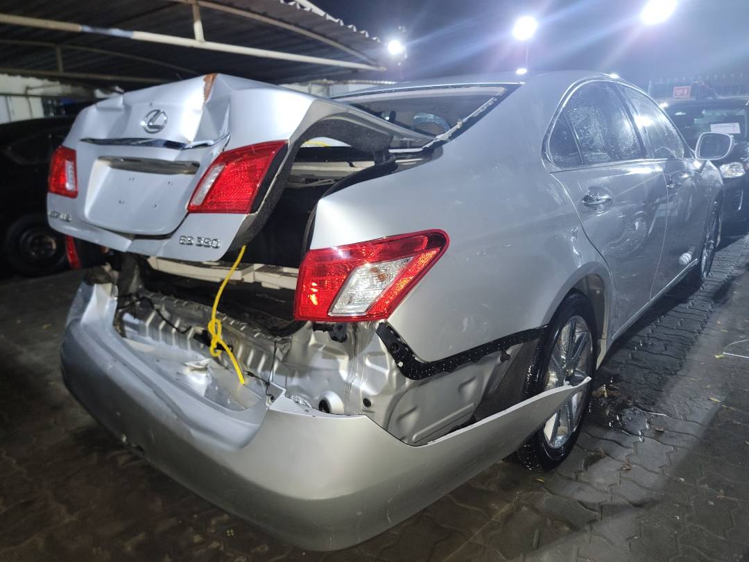 2007 LEXUS ES 350 — 127273 Miles — Lot 132773 - Marhaba Auctions Used Cars - Image 4