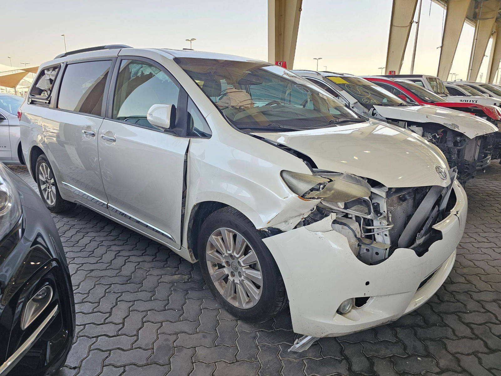 2016 TOYOTA SIENNA — 120066 Miles — Lot 40859938 — Main - Marhaba Auctions Used Cars - Image 4