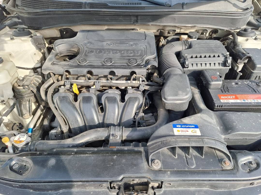 2011 HYUNDAI SONATA — 197630 KM — Lot 340159 — Souq - Marhaba Auctions Used Cars - Image 11