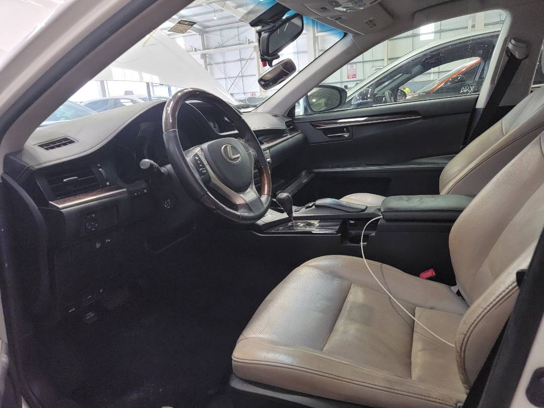 2014 LEXUS ES 350 — 159904 Miles — Lot 2094262 — Souq - Marhaba Auctions Used Cars - Image 9