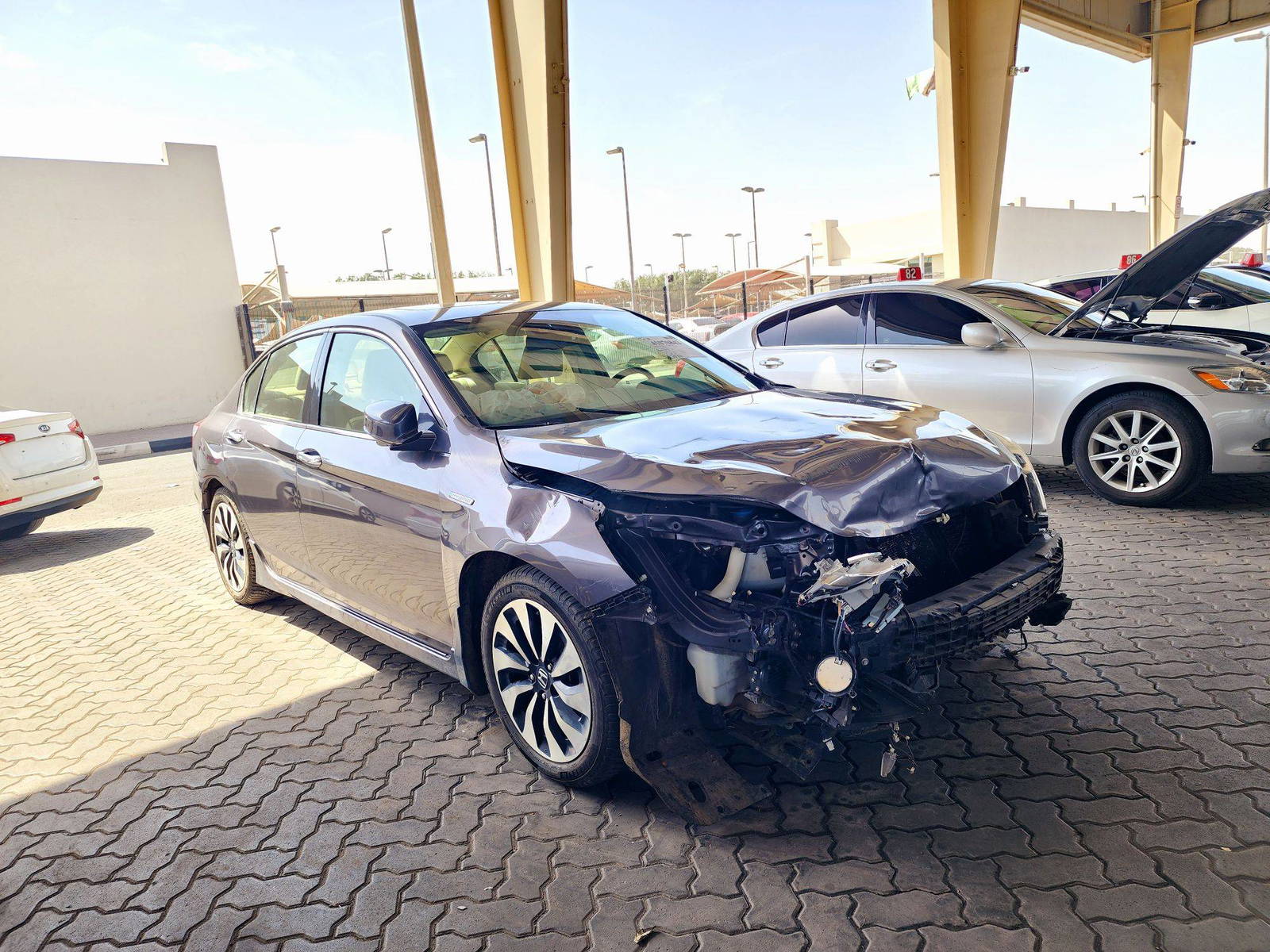 2017 HONDA ACCORD — 153181 Miles — Lot 41070842 — Souq - Marhaba Auctions Used Cars - Image 4