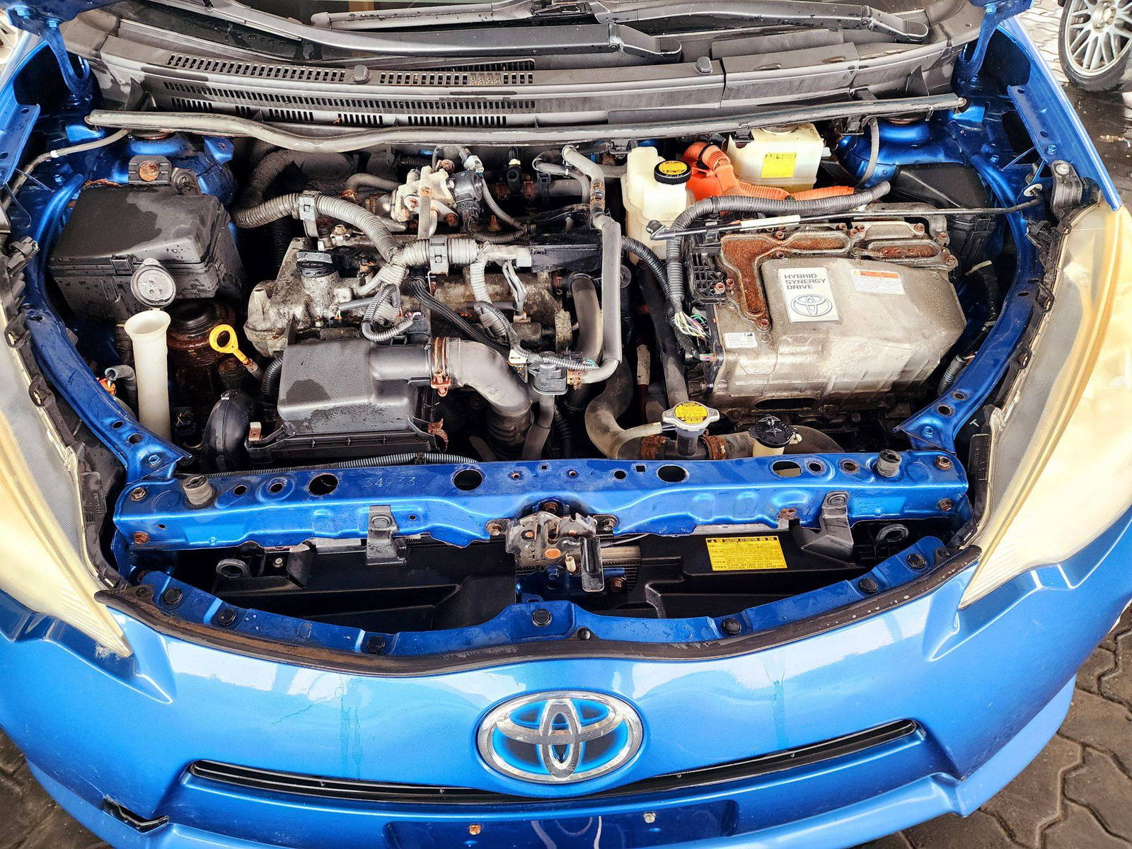 2012 TOYOTA PRIUS C — 181763 Miles — Lot 72441114 — Souq - Marhaba Auctions Used Cars - Image 11