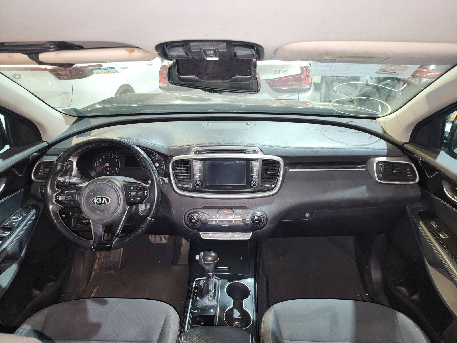 KIA SORENTO 2017 - Marhaba Auction Used Cars - Image 8