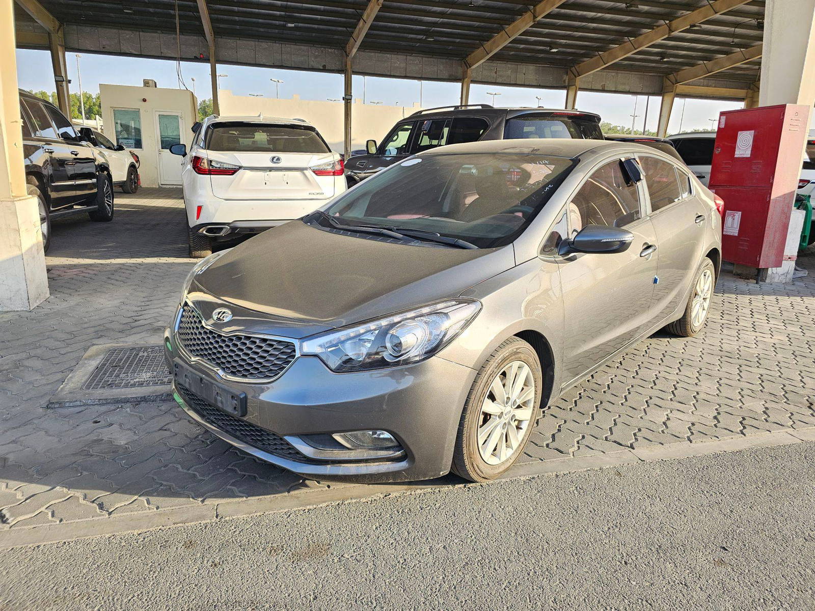 2013 KIA K3 — 126101 KM — Lot BDA127773 — Souq - Marhaba Auctions Used Cars - Image 6