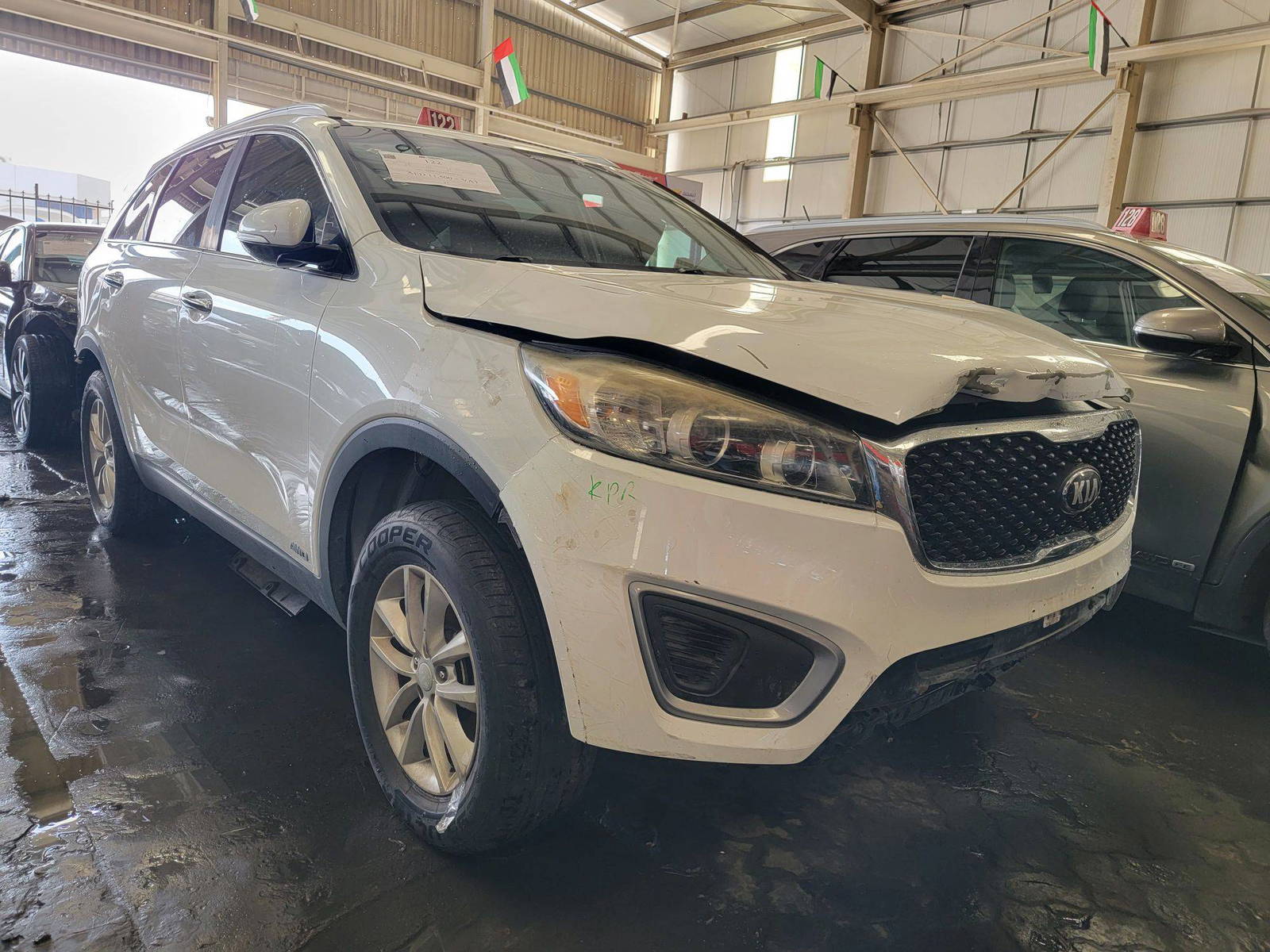 2017 KIA SORENTO — 124232 Miles — Lot G293481 — Souq - Marhaba Auctions Used Cars - Image 4