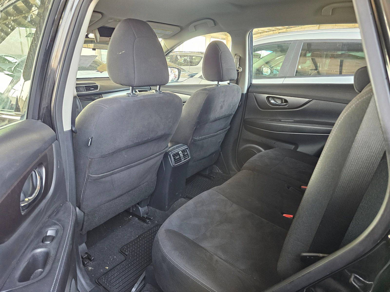 2015 NISSAN ROGUE — 191597 Miles — Lot MV3FP537989 — Main - Marhaba Auctions Used Cars - Image 6